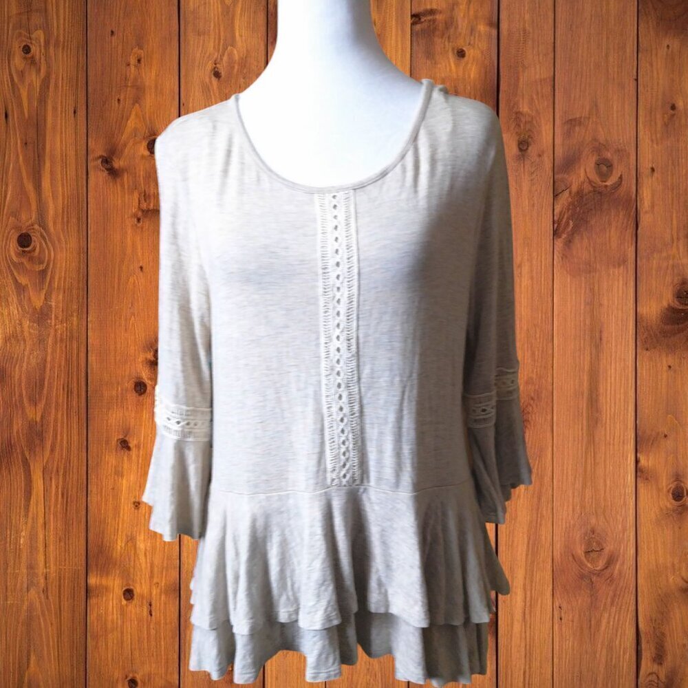 Alya 3/4 Bell Sleeve Crochet Ruffle Pullover Blouse Size Small Boho Neutral